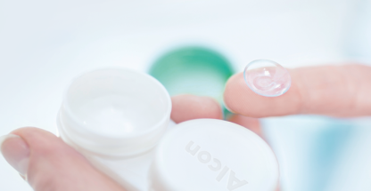 Contact lens on finger