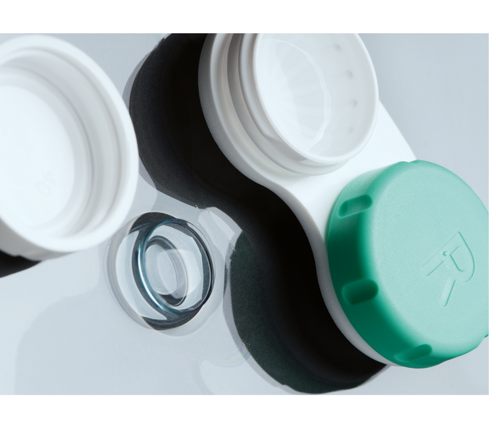 Contact lens and pack