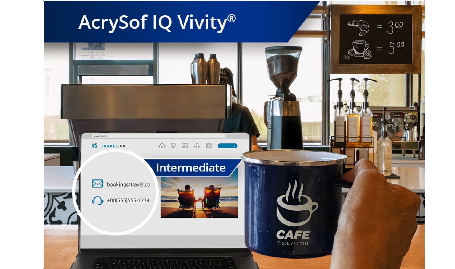 Bild eines Cafés aus dem Blickwinkel eines Betrachters hinter dem Tresen auf Kaffeemaschinen und andere Utensilien. Ein Laptop steht geöffnet auf dem Tresen, jemand hält links davor einen Kaffeebecher. Alle Bereiche des Bildes erscheinen klar und scharf. Der weiße Text links oben besagt “AcrySof IQ Vivity®”.