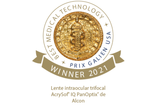 Imagen de una medalla de oro que identifica las lentes intraoculares trifocales AcrySof IQ PanOptix de Alcon como ganadoras del premio Prix Galien USA 2021 a la mejor tecnología médica.