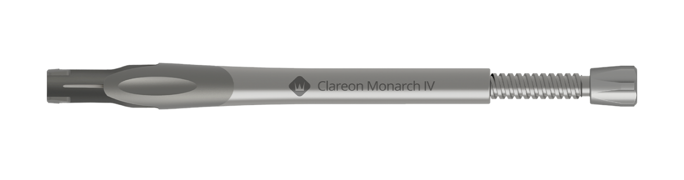 L’injecteur Clareon Monarch IV est placé horizontalement devant un fond bleu foncé. 3 boutons circulaires avec un "signe plus" au milieu indiquent les zones d'intérêt de l’injecteur Clareon Monarch IV.