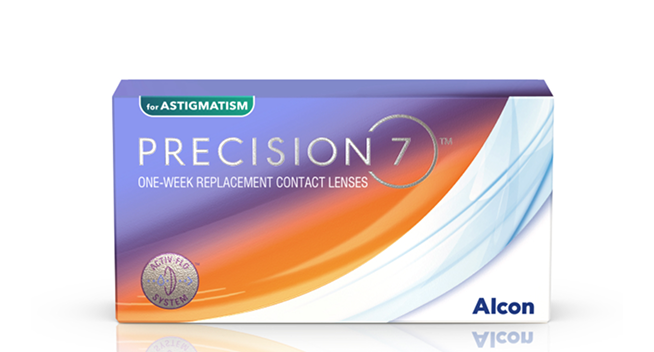 Boîte de lentilles de contact PRECISION7 pour l’astigmatisme, à remplacement hebdomadaire d’Alcon, au design violet et orange.