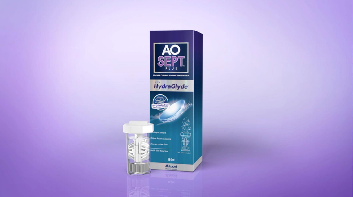 AOSEPT™ PLUS with HydraGlyde™ packshot on pink background