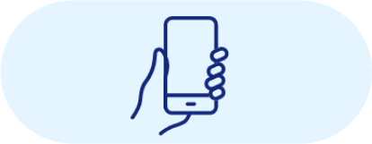 Icona blu che mostra una mano che tiene un telefono cellulare su uno sfondo blu chiaro.