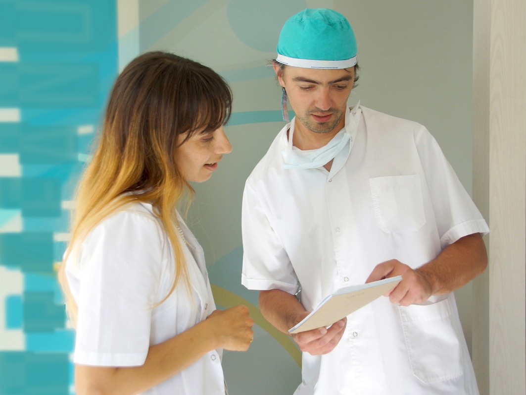 Doctors discussing test results.