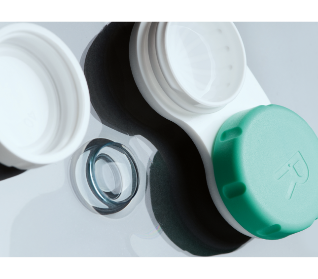 Contact lens and pack