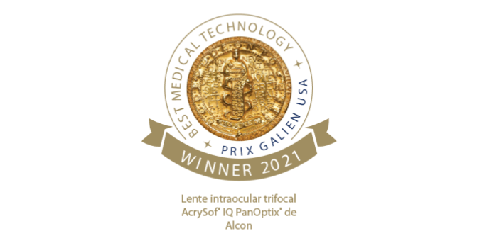 Imagen de una medalla de oro que identifica las lentes intraoculares trifocales AcrySof IQ PanOptix de Alcon como ganadoras del premio Prix Galien USA 2021 a la mejor tecnología médica.