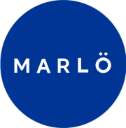 Logo MARLÖ w niebieskim kółku